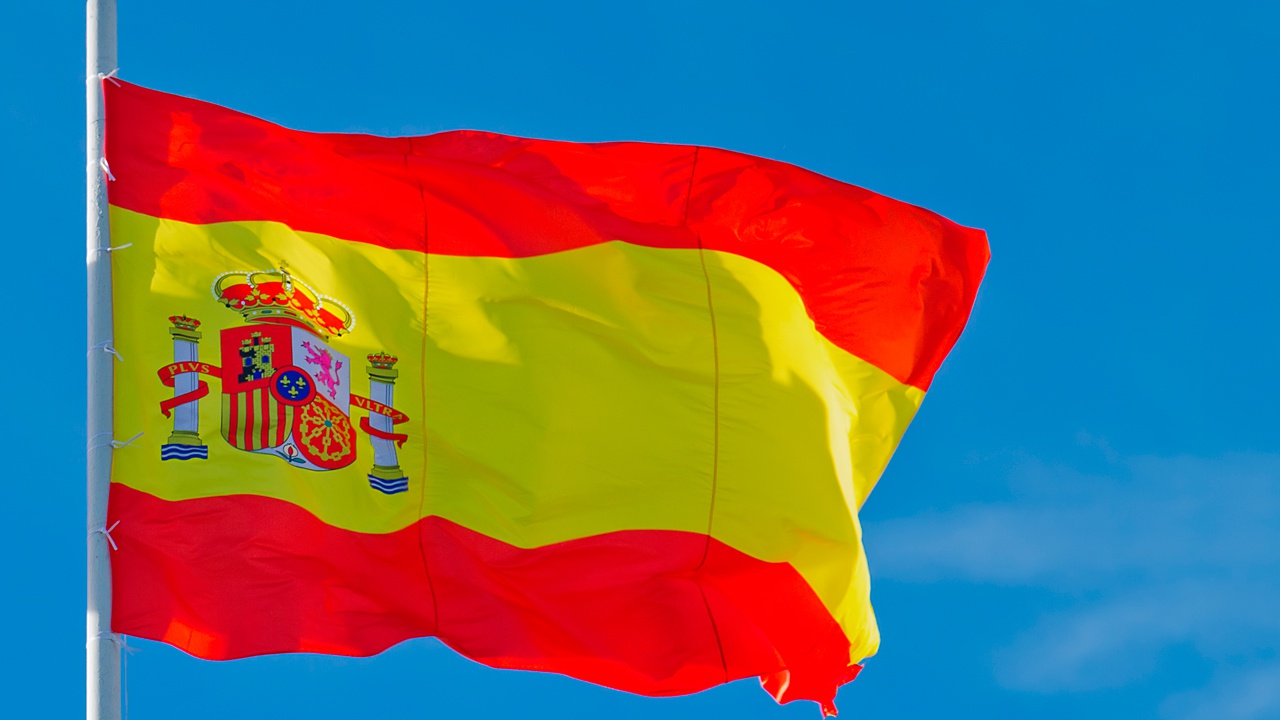 Испания заявила о готовности направить Киеву зенитные ракеты и танки