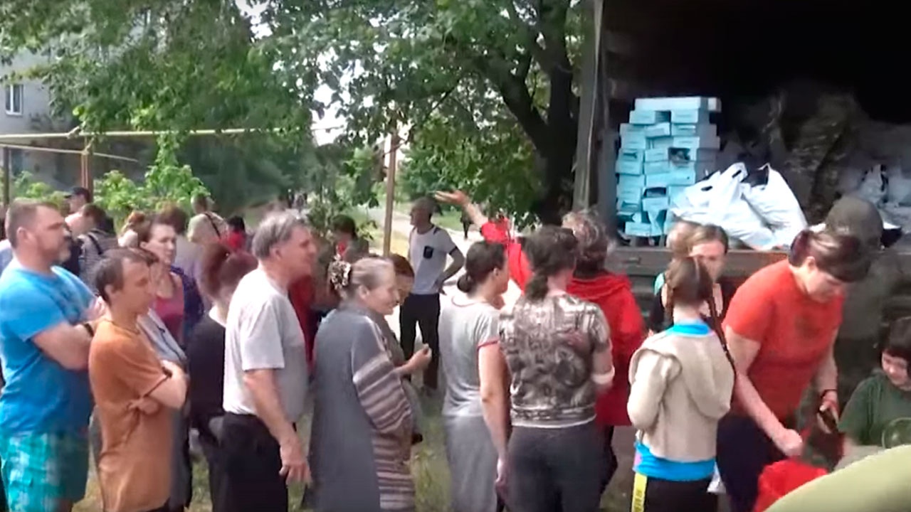 МО РФ: более 16,5 тысячи человек эвакуировано из ЛДНР и Украины за сутки