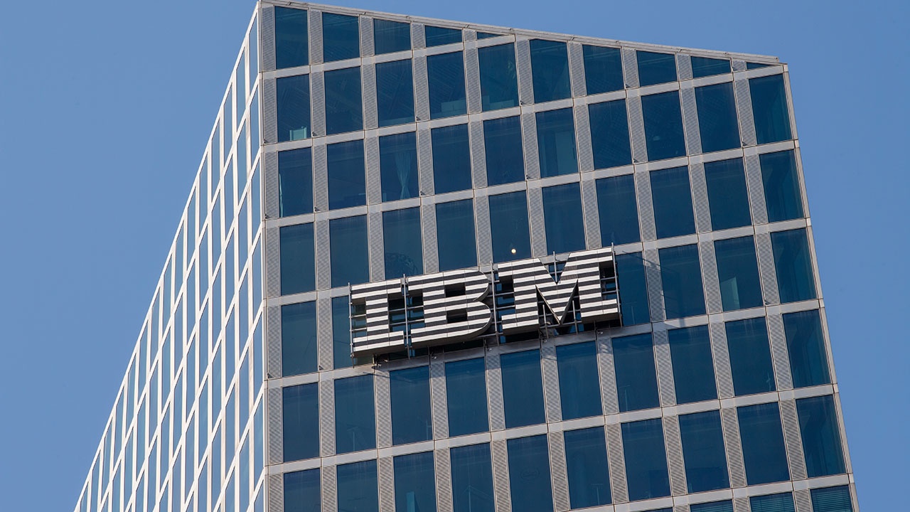 Компания IBM объявила о приостановке работы в России