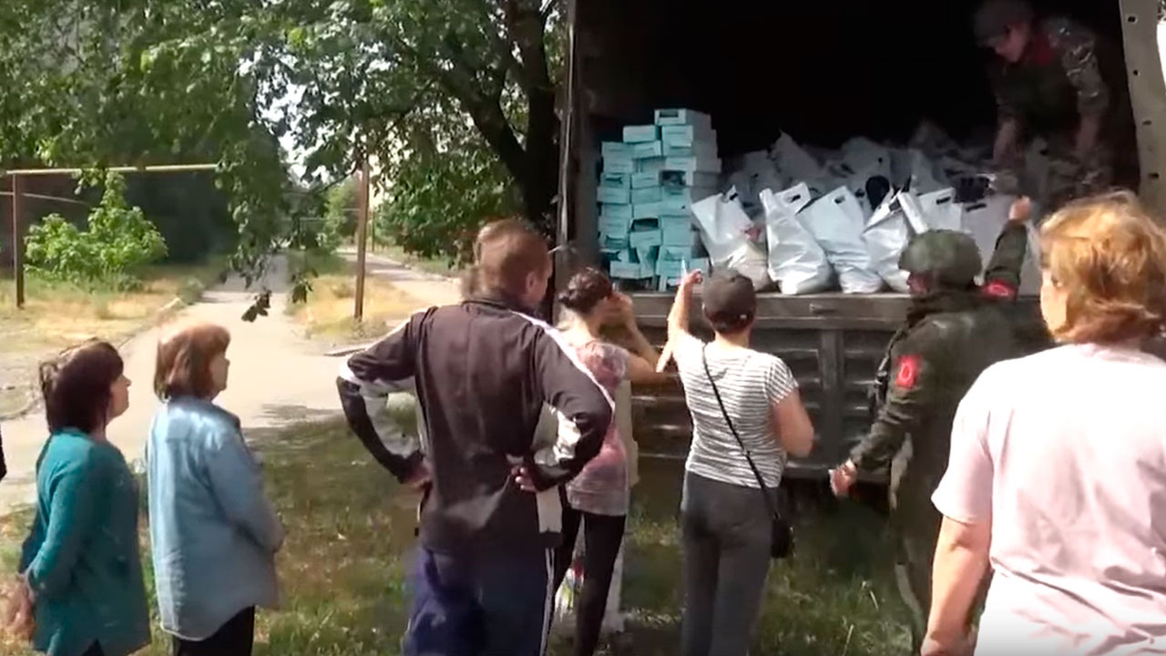МО: РФ доставила на Украину 27 334 тонны гуманитарной помощи