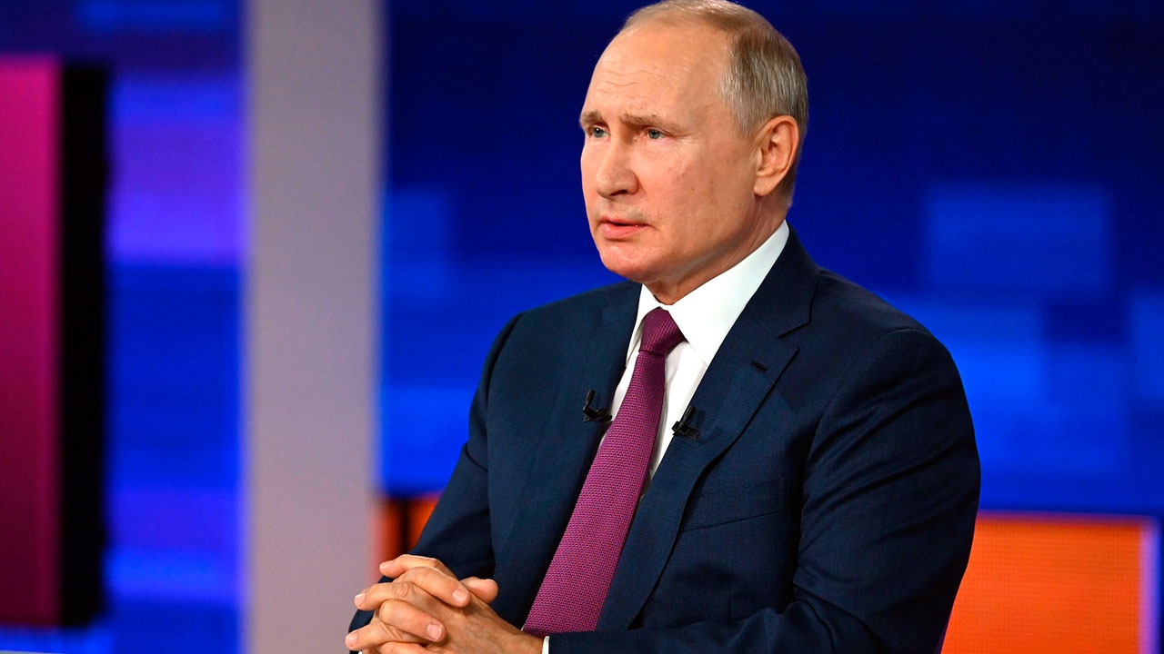 Песков заявил, что прямая линия президента РФ не состоится в июне