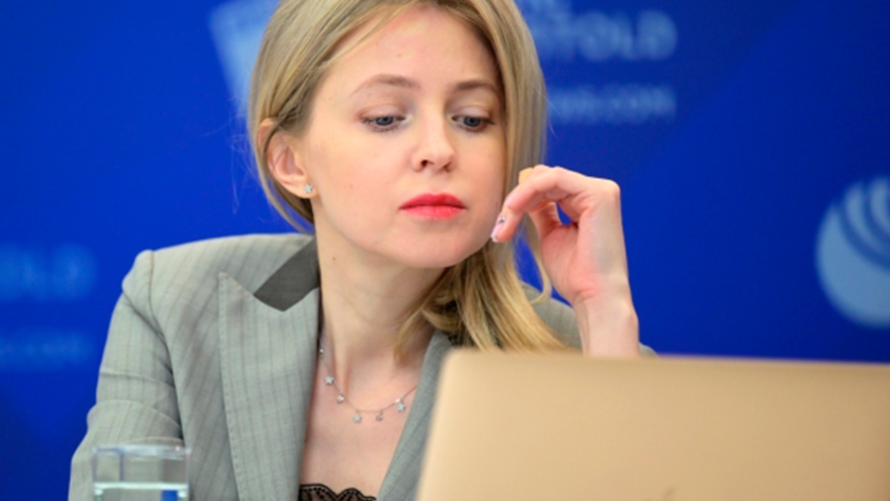 Назначенная советником генпрокурора РФ Поклонская прекратит вести социальные сети