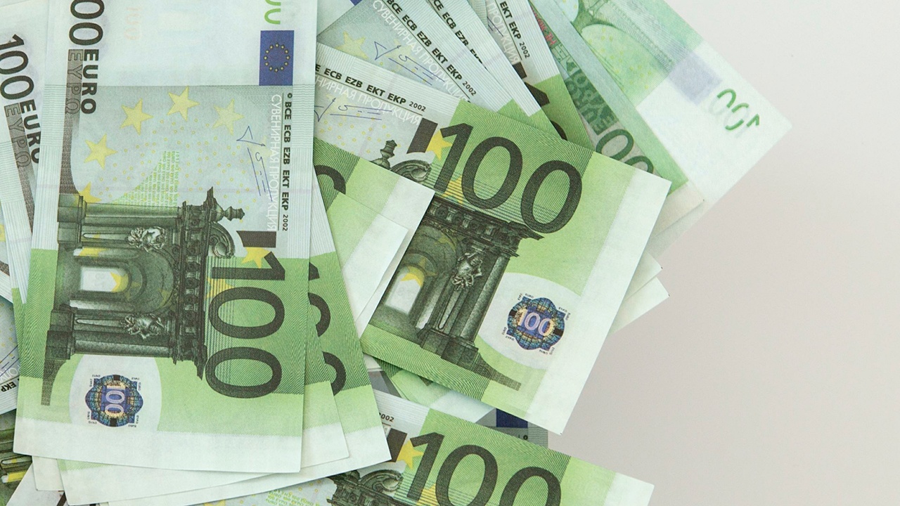 Еврогруппа одобрила присоединение Хорватии к зоне евро