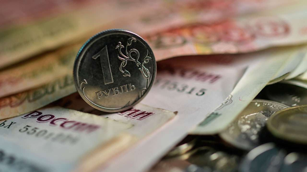 Банк России выступил против перехода к таргетированию курса рубля