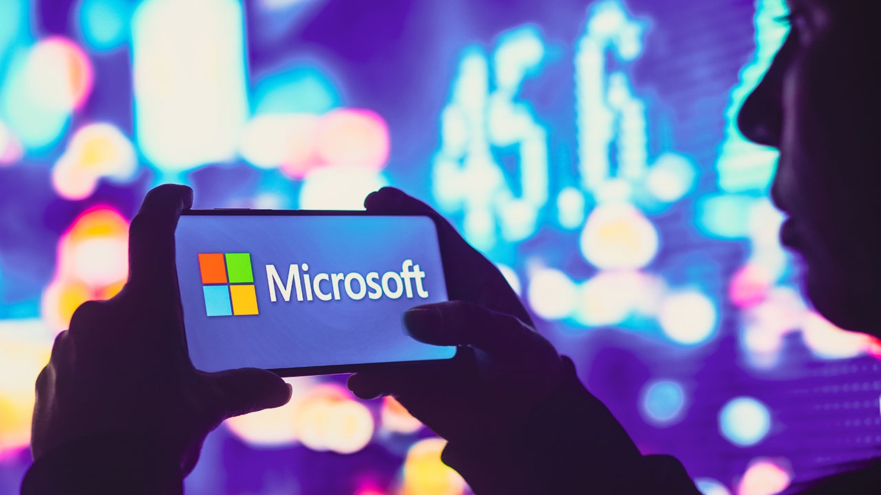 Президент Microsoft заявил о постепенном сокращении бизнеса в России