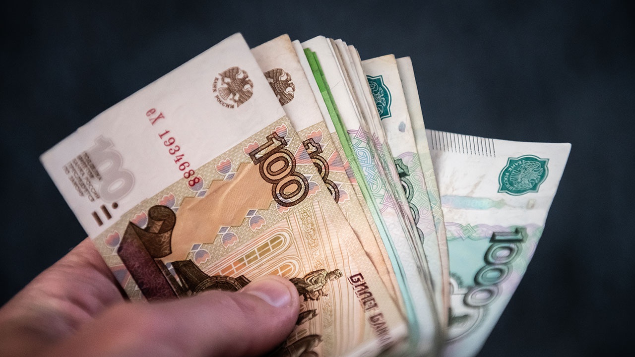 Россиянам объяснили, кого с 1 июля ждут повышенные зарплаты