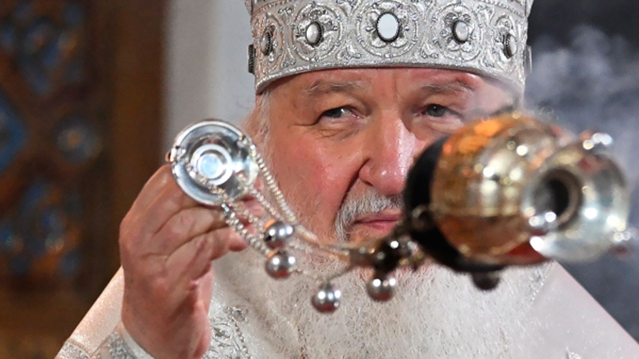 Патриарх Кирилл объяснил законами физики свое падение в храме Новороссийска
