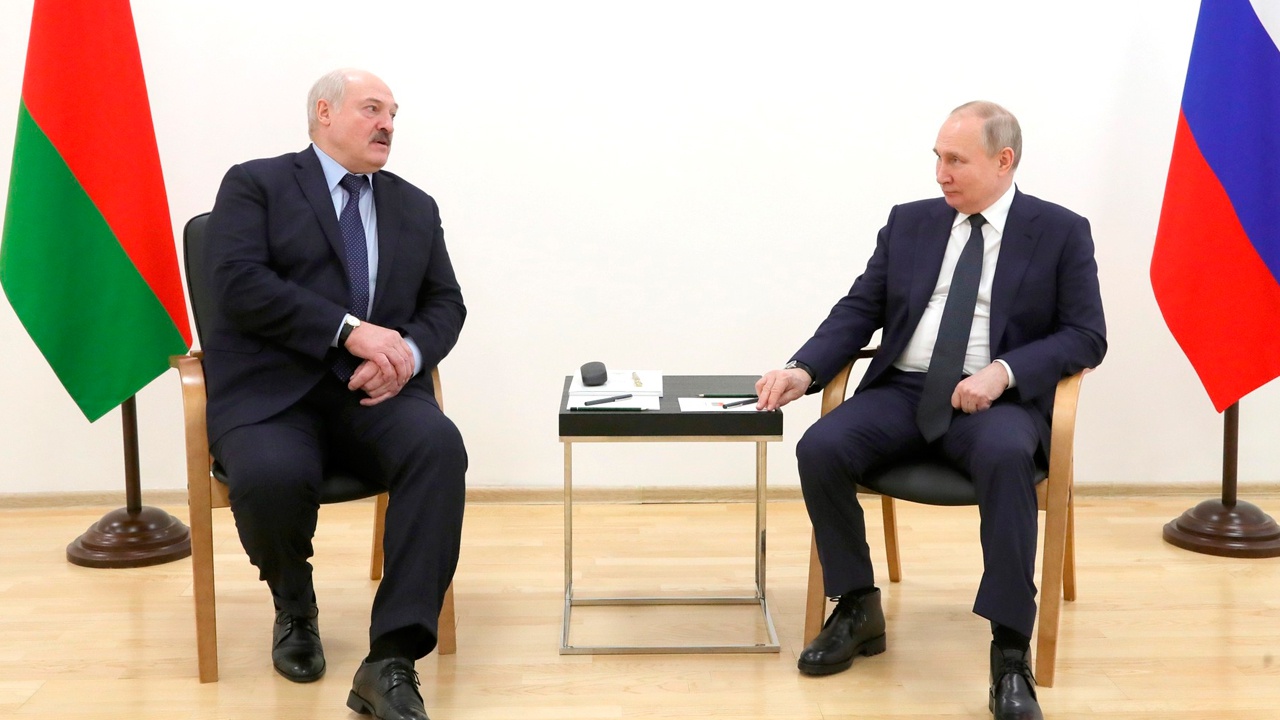 В Кремле заявили, что Путин не говорил о передаче Белоруссии ядерных ракет