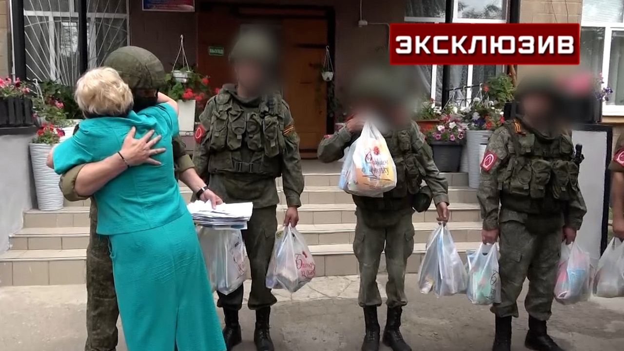 События 28 июня. Российский военный с ребенком. Военные на Донбассе. Донбасс сегодня.