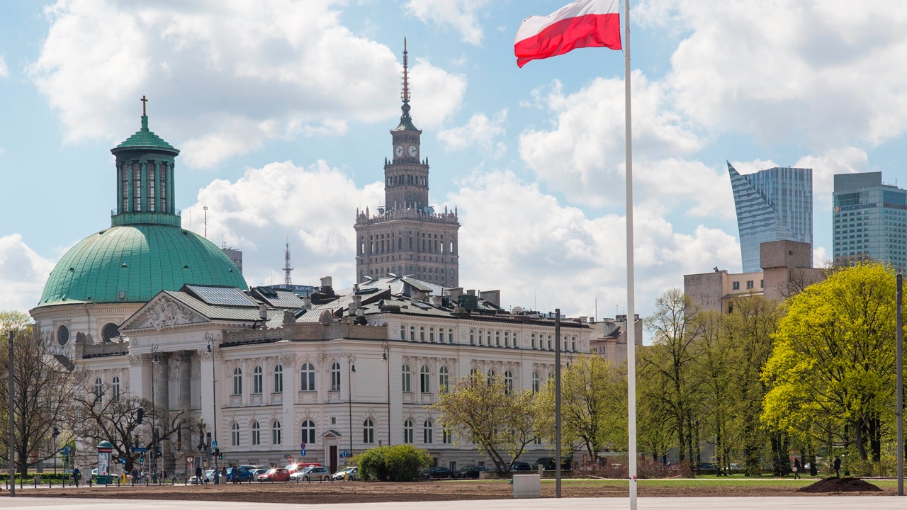 В Польше отменяют пособия на прибывших в конце февраля беженцев с Украины