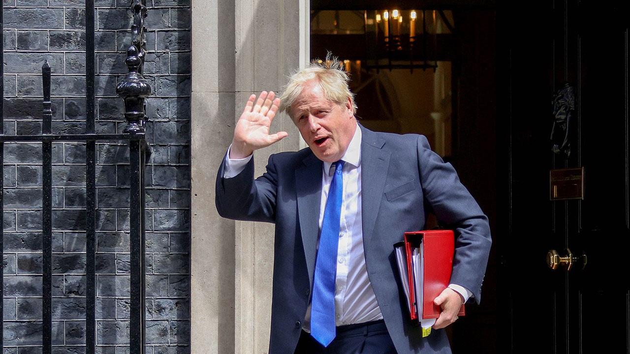 The Times: Борис Джонсон заявил членам правительства, что не уйдет в отставку