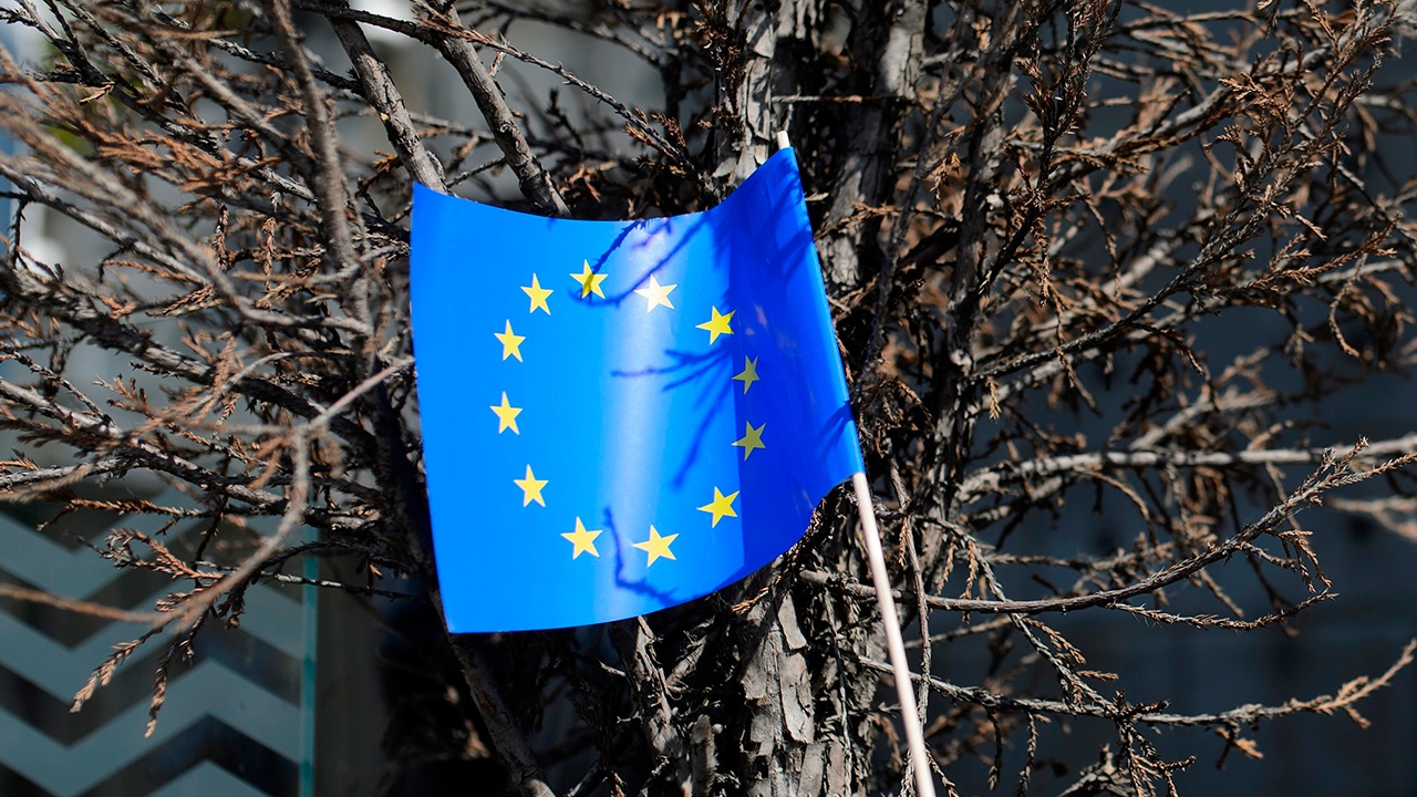 Bloomberg: ЕС планирует ввести санкции против 50 россиян