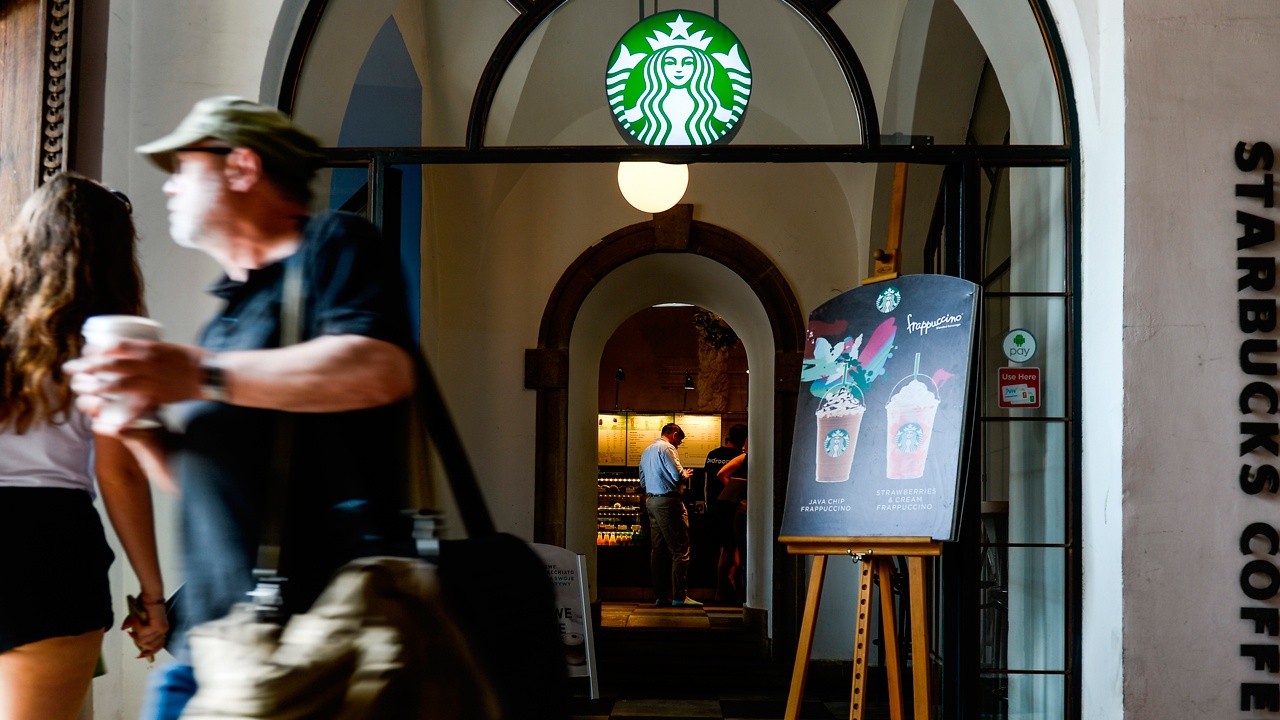 Тимати станет совладельцем бизнеса Starbucks в России