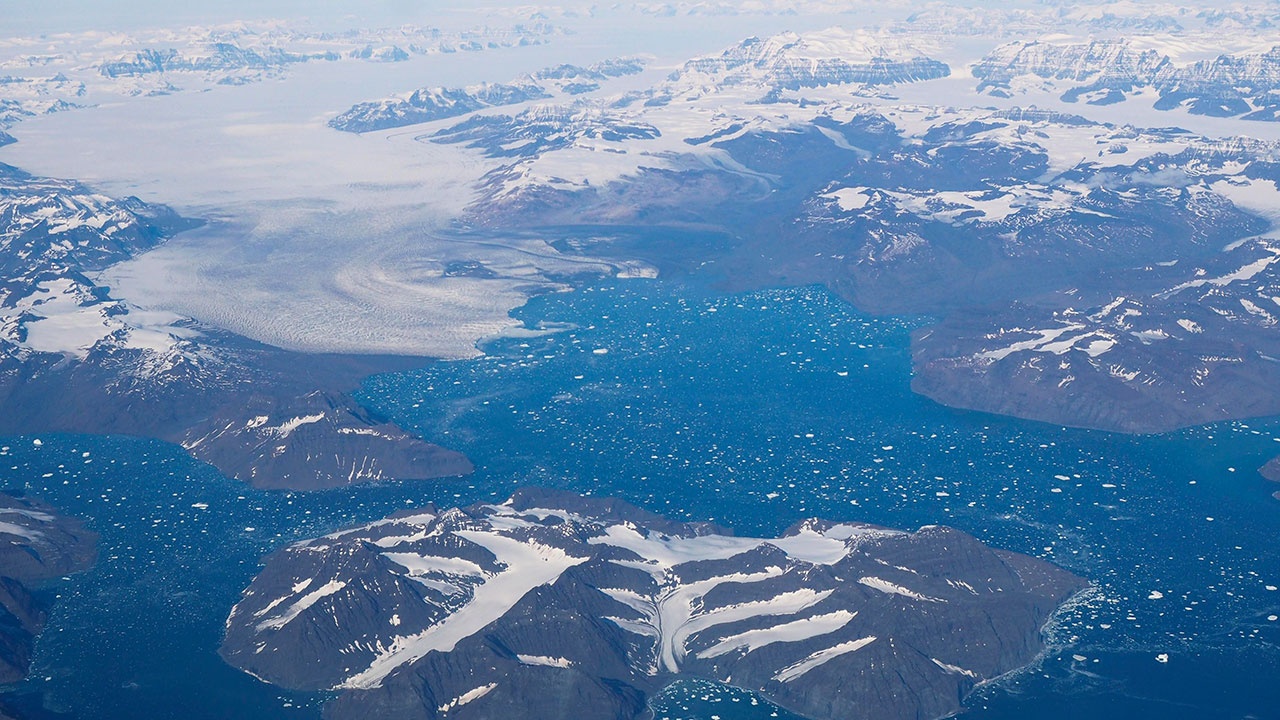 В Росприроднадзоре рассказали, сколько времени займет очистка Арктики