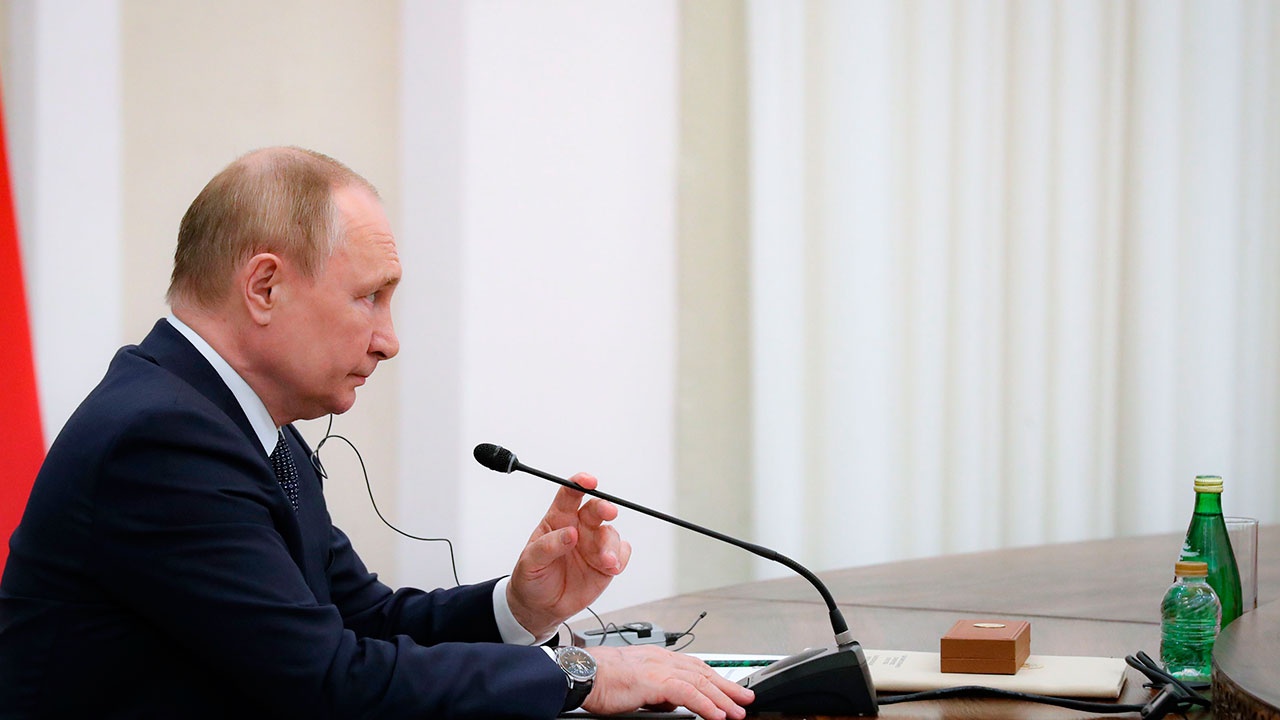 В Кремле анонсировали ряд визитов Путина в зарубежные страны