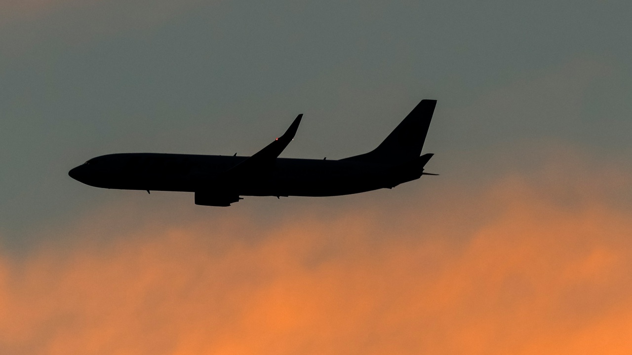 Летевший из Грозного в Москву пассажирский Boeing подал сигнал бедствия