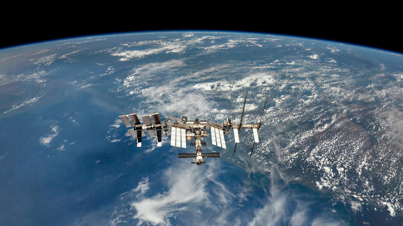 Роскосмос определит дату выхода из проекта МКС на основании анализа технического состояния станции