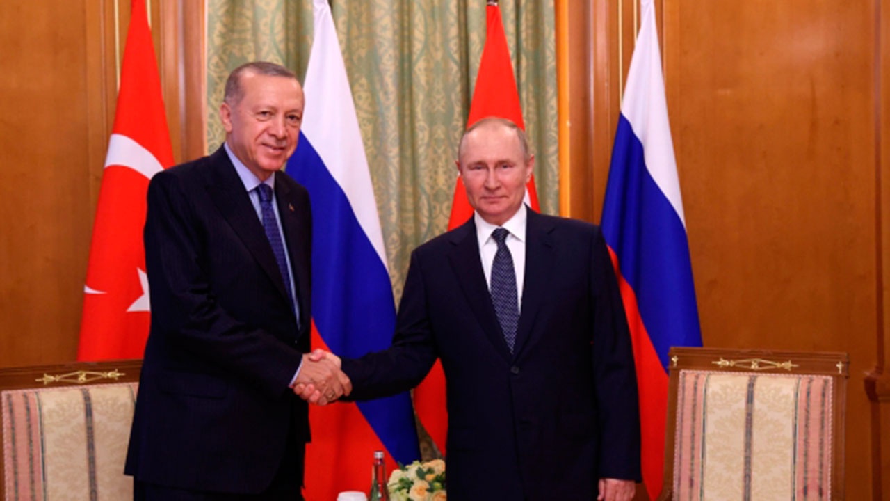 Financial Times: Запад встревожен углублением связей России и Турции