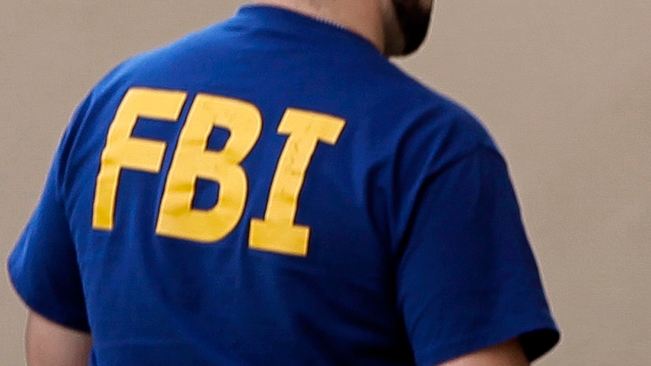 NYP: в обыске имения Трампа участвовали не менее ста агентов ФБР