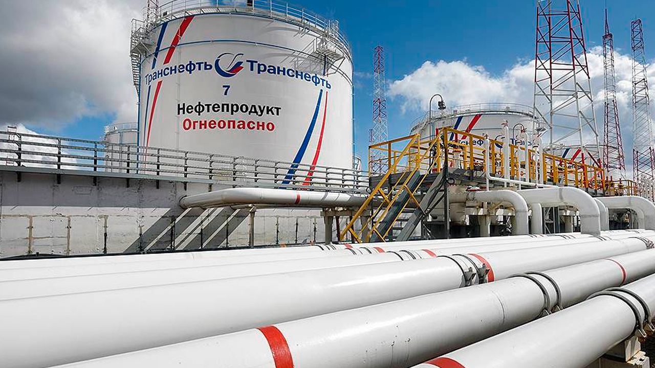 «Транснефть» в 16.00 возобновит прокачку нефти в направлении Венгрии и Словакии