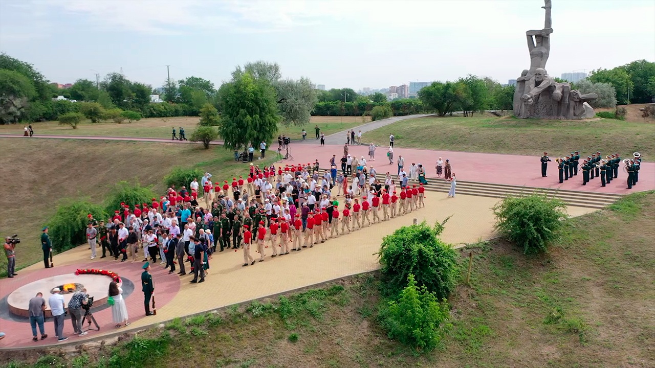 Ростовчане почтили память жертв массовых расстрелов в Змиевской балке в годы ВОВ