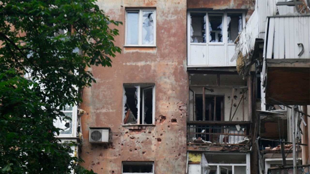 ВСУ обстреляли Ворошиловский район в самом центре Донецка