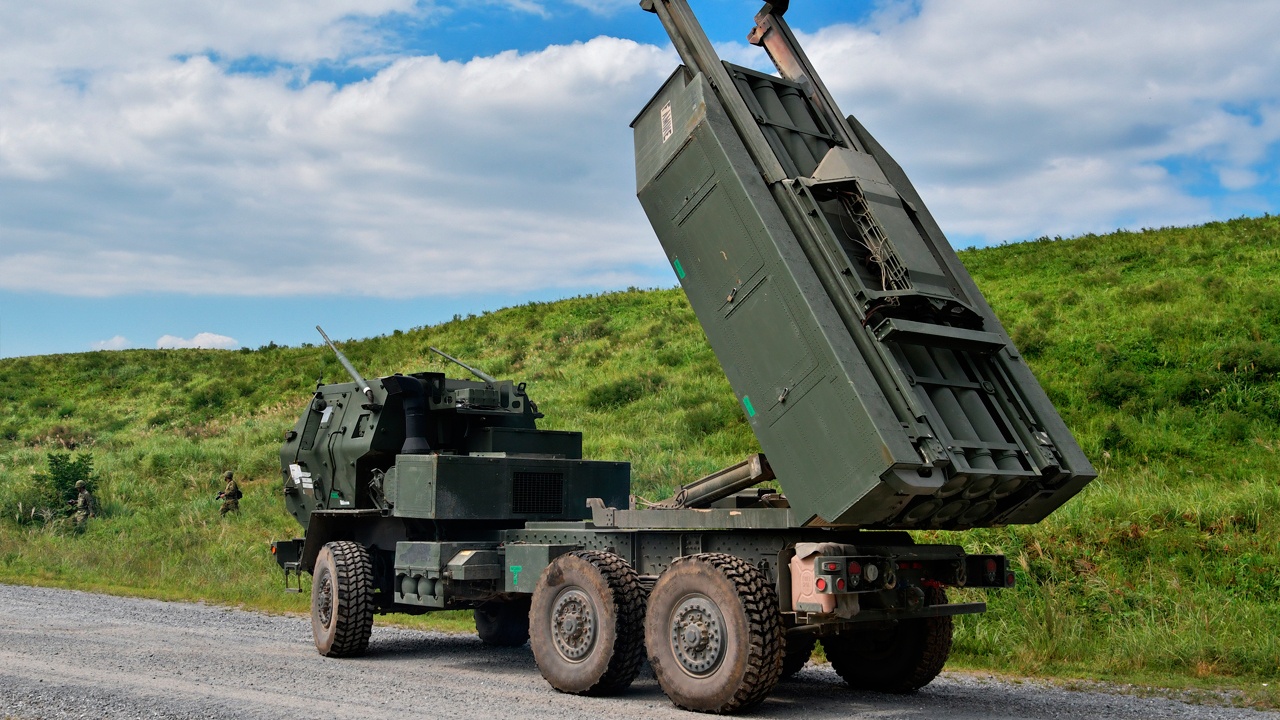 Американский экс-полковник назвал сроки истощения запасов ракет HIMARS на Украине