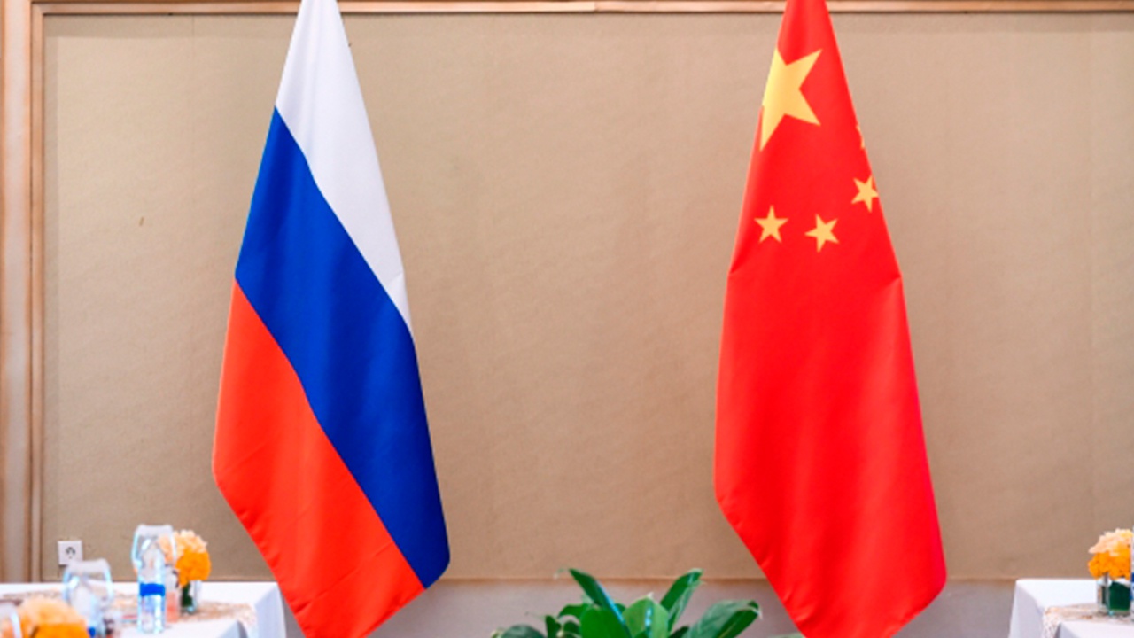 Китай намерен вместе с Россией бороться с гегемонией США