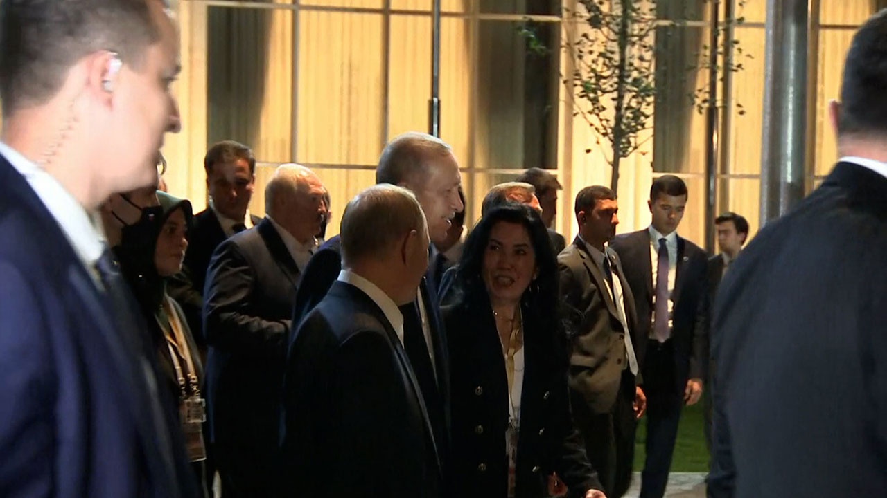 Путин и Эрдоган кратко пообщались на полях саммита ШОС