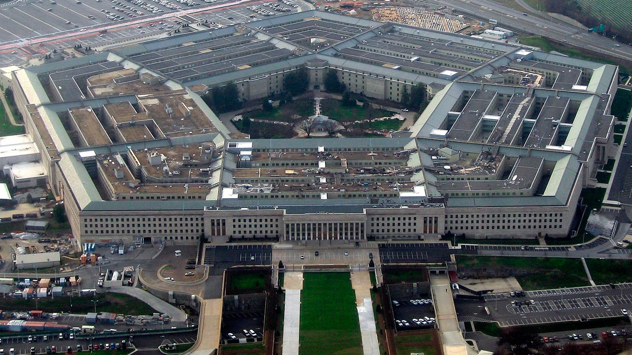 WSJ: Пентагон вынуждает производителей оружия отказаться от комплектующих из Китая