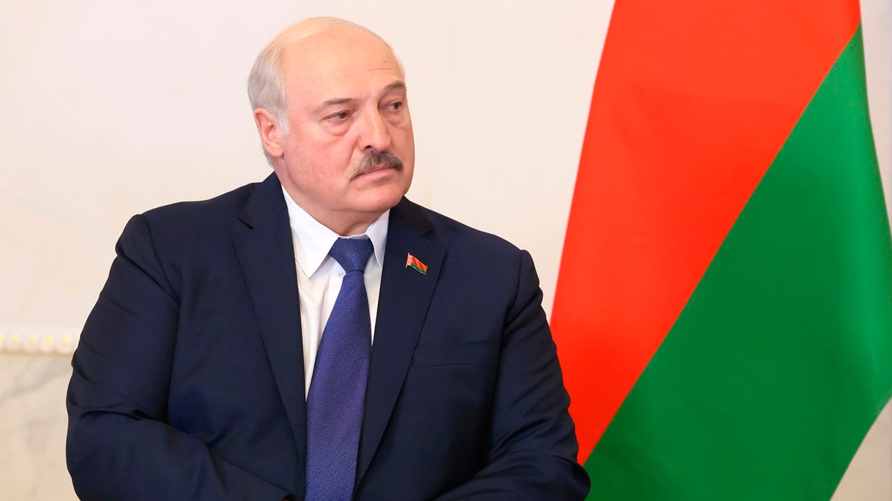 Лукашенко заявил, что Польша находится «накануне грандиозного шухера»
