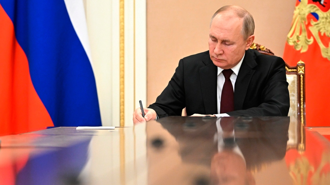Путин подписал закон о лишении свободы до 10 лет за отказ участвовать в боевых действиях