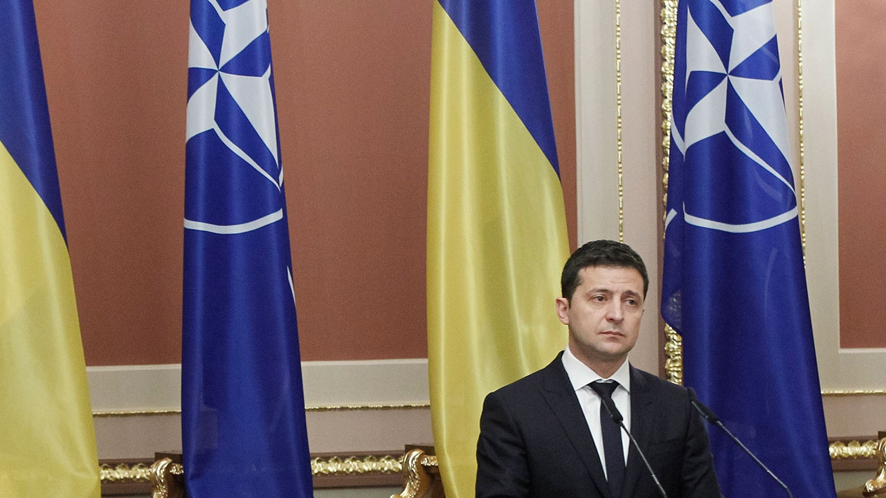 В офисе Зеленского сообщили об ускоренной подаче заявки на вступление Украины в НАТО