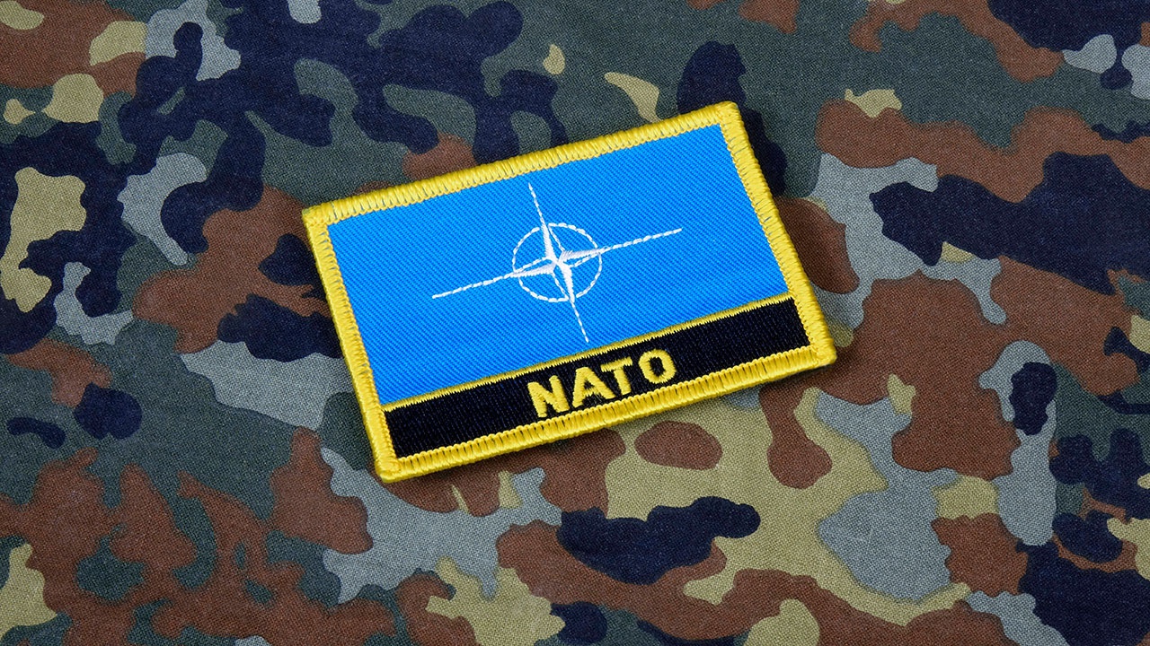 Столтенберг: НАТО не является стороной конфликта на Украине 