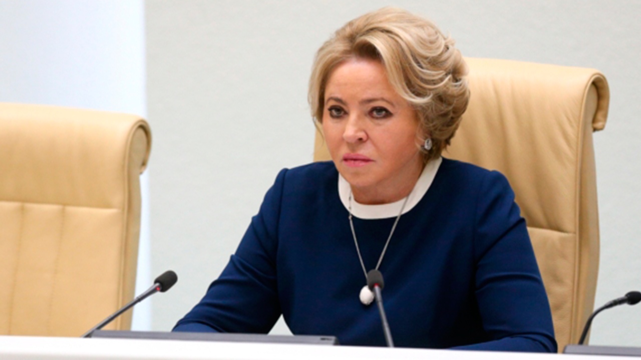 Матвиенко попросила «не забегать вперед» в ответ на вопрос о новом федеральном округе