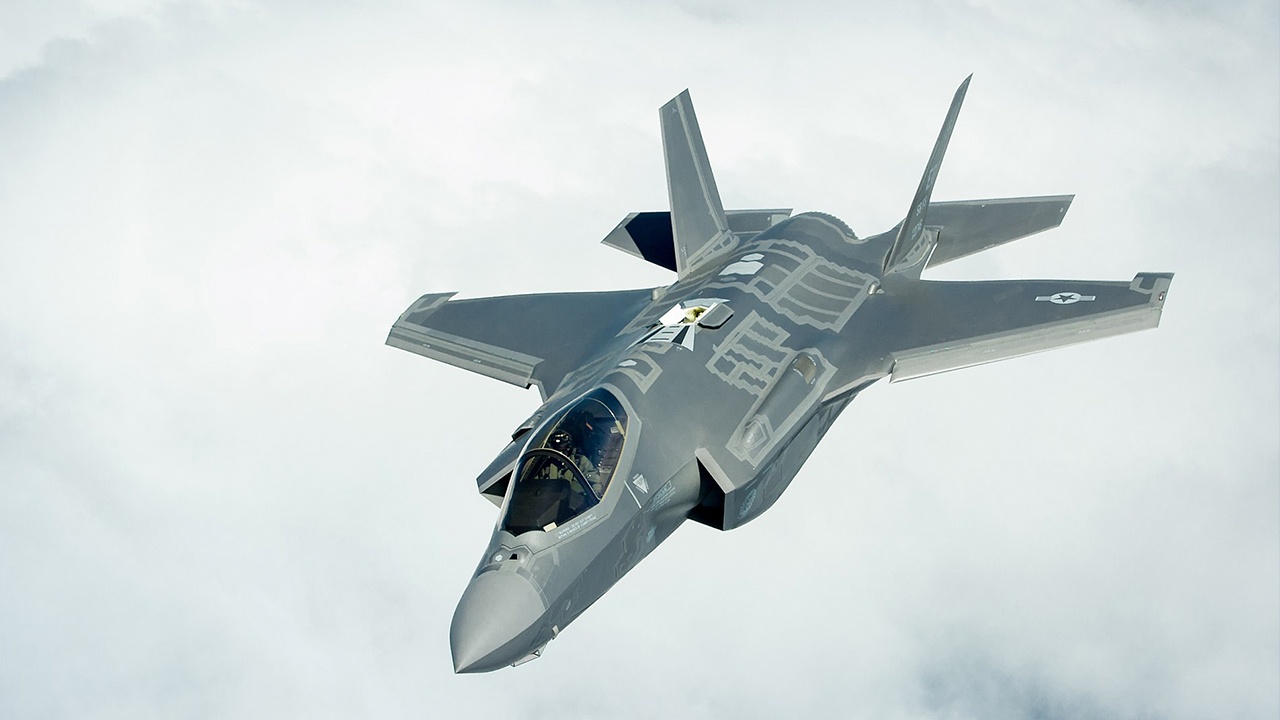 Politico: в США разрешили поставки F-35, несмотря на детали из КНР