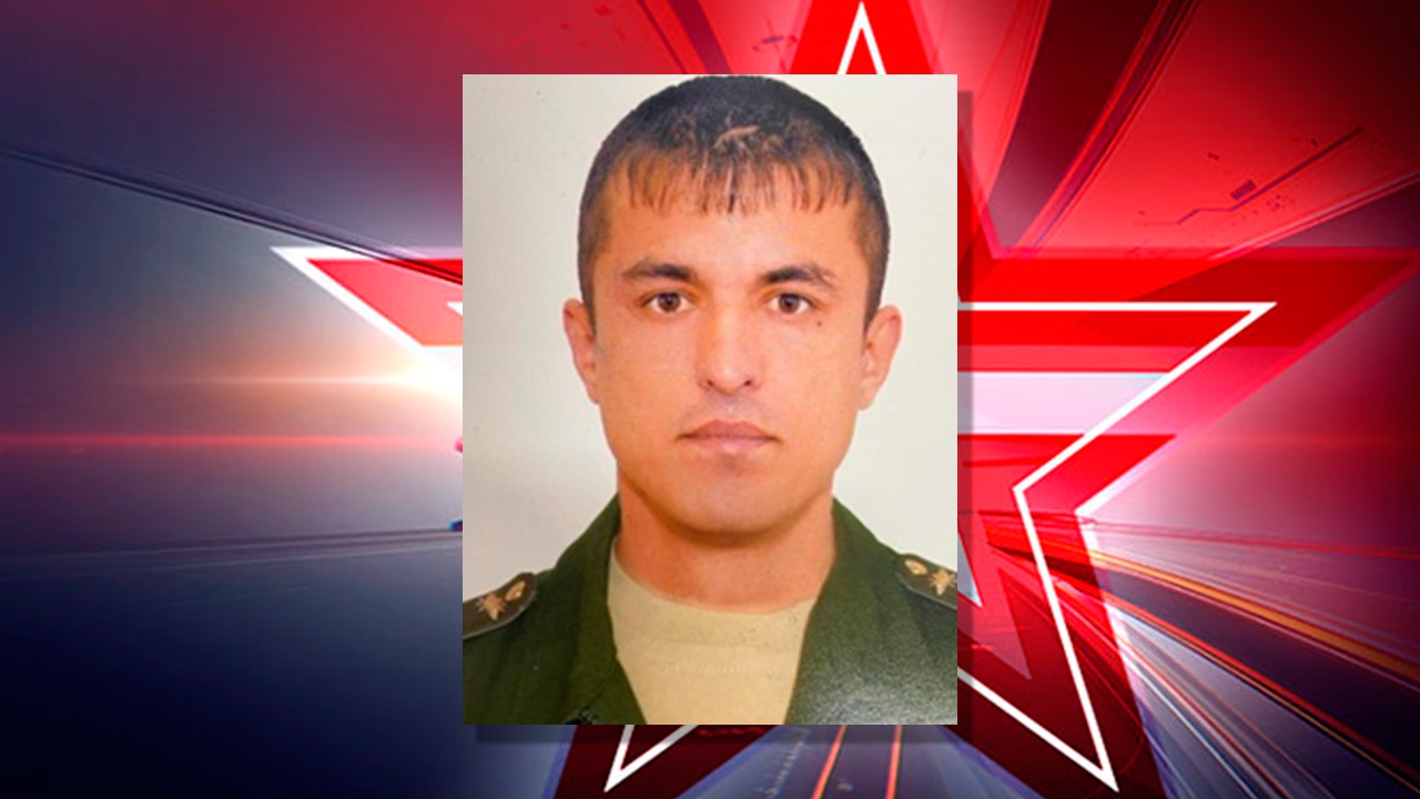 Старший сержант Камран Алибеков, оператор расчета БПЛА<figcaption class=