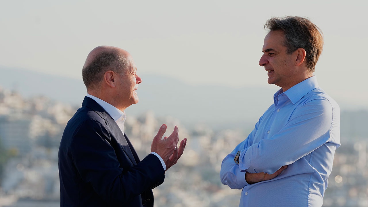 Премьер Греции заявил, что вопрос о репарациях со стороны Германии остается открытым