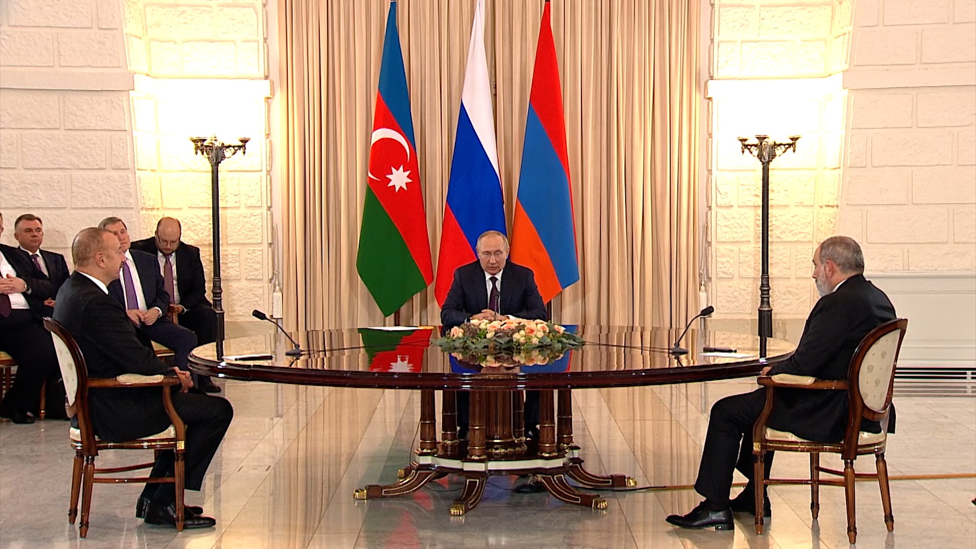 Опубликовано совместное заявление Путина, Алиева и Пашиняна по Нагорному Карабаху