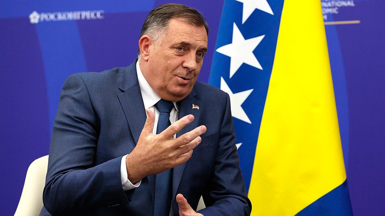 Додик заявил, что Запад нацелился на Балканы из-за неудач на Украине
