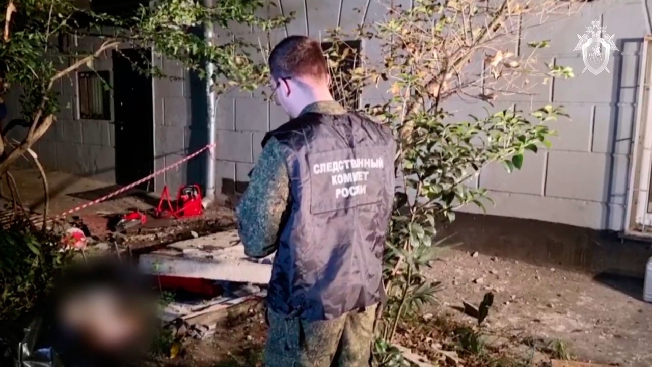 В Сочи управляющая компания временно запретила выход на балконы жильцам дома после обрушения