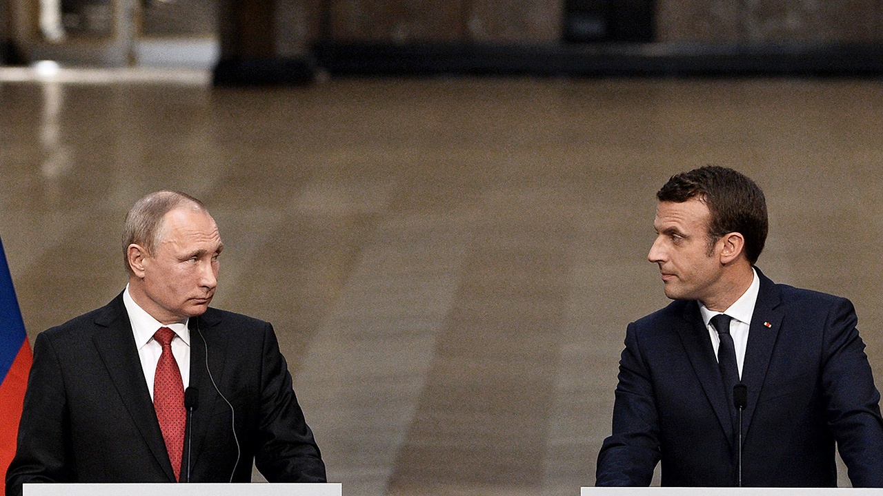 «Ничего субстантивного»: Песков о возможных переговорах Путина и Макрона