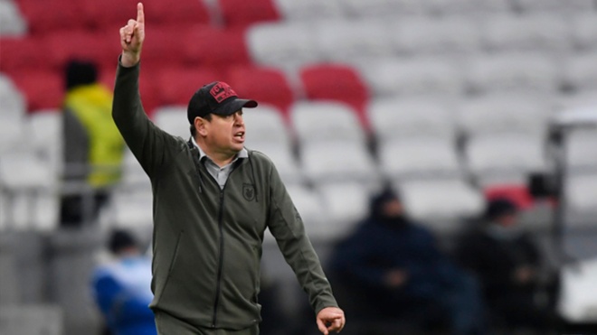 Леонид Слуцкий покинул пост главного тренера казанского футбольного клуба «Рубин»