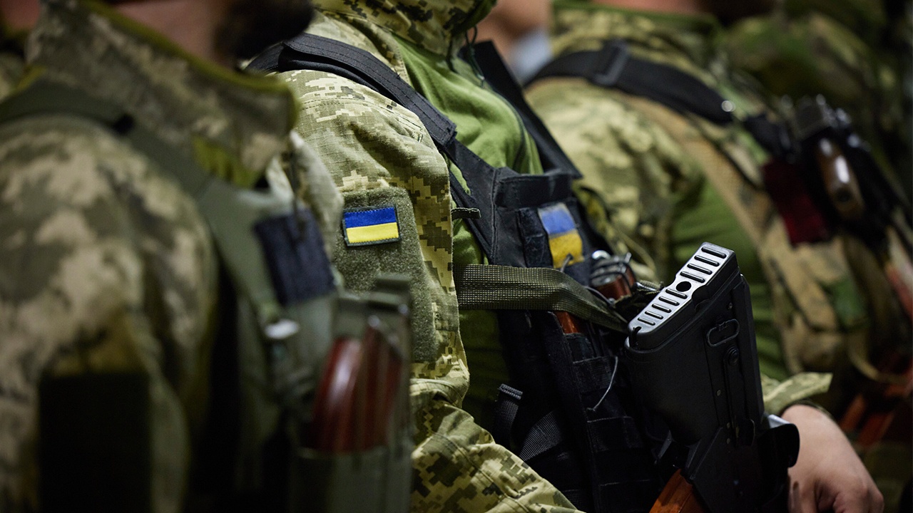 Украина стягивает тяжелую бронетехнику для прорыва обороны ЛНР