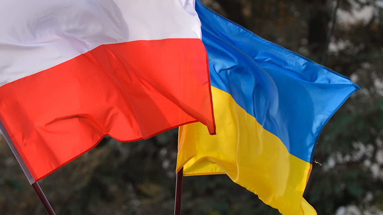 Gazeta Wyborcza: поляки требуют от украинцев извинений за Волынскую резню