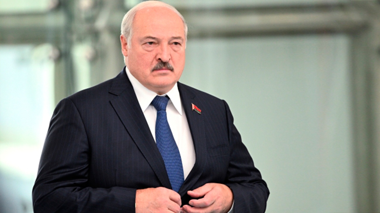 Лукашенко простился с главой МИД Белоруссии Макеем