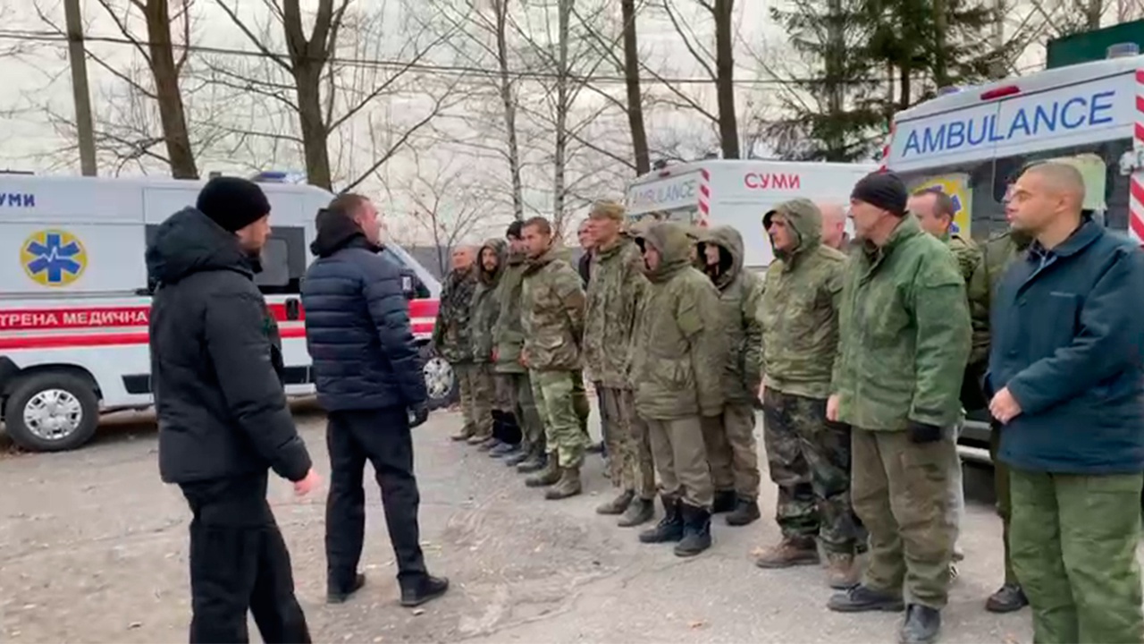 Обмен военнопленными. Российский солдат. Обмен пленными.