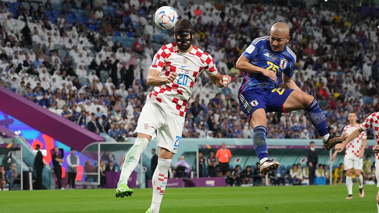 Сборная Хорватии по футболу обыграла команду Японии и вышла в четвертьфинал ЧМ-22