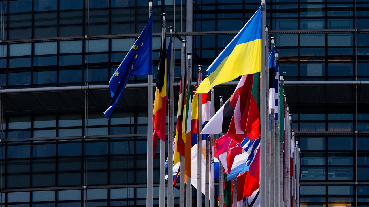 Власти ЕС согласовали очередной пакет финансовой помощи Украине на 18 млрд евро