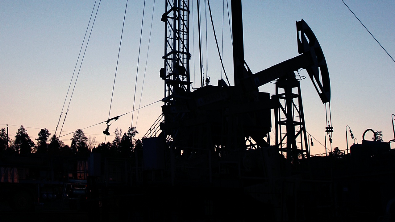 «Ведомости»: власти сформулировали механизм противодействия потолку цен на нефть 